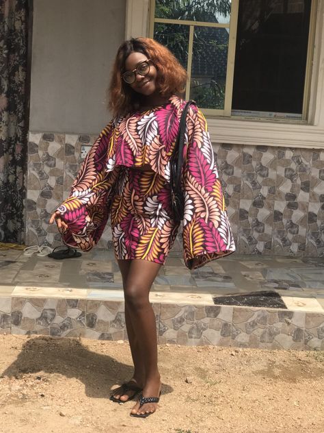 Ankara Crop Top And Skirt Two Pieces, Ankara Tops 2023, Top And Skirt Outfit Ankara, Crop Top And Skirt Ankara Styles, Crop Top Ankara Styles, Ankara Top And Skirt Styles, Top And Skirt Ankara Styles, Ankara Crop Top And Skirt High Waist, Short Skirt And Top Ankara Styles