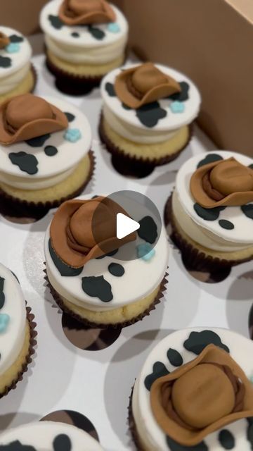 The Classic Cupcake on Instagram: "Baby shower cowboy inspo theme# cowboy" Cowboy Cupcake Ideas, Western Baby Shower Food Ideas, Cowboy Baby Shower Ideas, Western Cupcakes, Cowboy Baby Shower Cake, Cowboy Baby Shower Theme, Cowboy Cupcakes, Cowboy Cake, Rodeo Birthday Parties