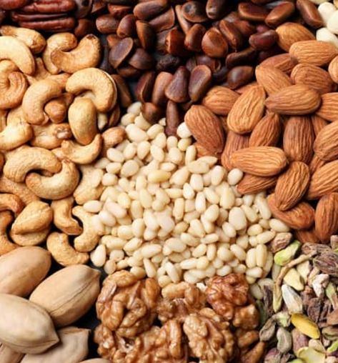 Both nuts and seeds are high in nutrients that promote hair growth, like vitamin B, vitamin E, zinc, selenium, omega-3 fatty acids, and biotin. Consuming a mixture of nuts and seeds, especially biotin-rich almonds and walnuts, will ensure you obtain the various health benefits they offer. Not to mention that they make a super-convenient, nutrient-dense snack that’s easy to take with you while you’re on the go. Seed Bars, Slow Hair Growth, Biotin Hair Growth, Growing Healthy Hair, Harvest Salad, Skin Care Routine 30s, Dark Leafy Greens, Promote Hair Growth, Maintaining Healthy Hair