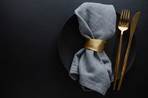 Free photo golden cutlery with textile o... | Free Photo #Freepik #freephoto #dinner-background #dinner-plate #cutlery #cutlery-set Golden Cutlery, Starting A Catering Business, Barbeque Chicken, Gold Cutlery Set, Car Protection, Healthy Salmon, Healthy Menu, Catering Business, Food Backgrounds