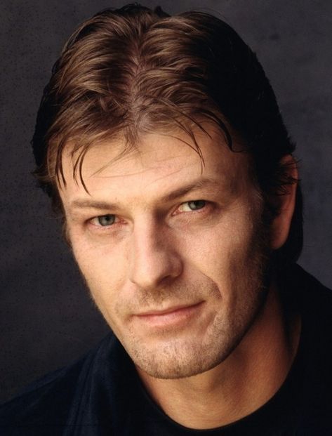 The wet middle part | The Confusing Evolution Of Sean Bean's Hair Hot British Actors, Beans Image, Sean Bean, Actrices Hollywood, British Actors, Good Looking Men, Monte Carlo, Favorite Celebrities, Movie Stars