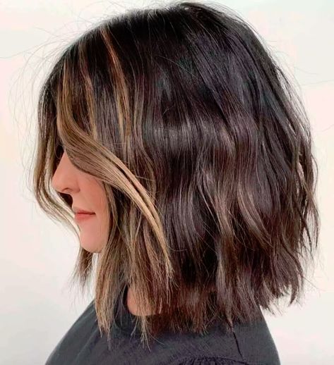 Layered Shoulder Length Hairstyles Big Barrel Curls, Ash Gray Hair Color, Shoulder Length Layered Hair, Layered Lob, Curly Pixie Hairstyles, Barrel Curls, Short Hairdos, Short Brown Hair, Shoulder Hair