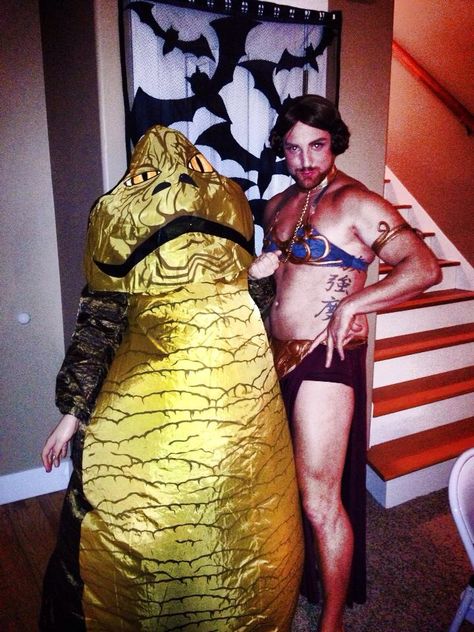 Couples costume, Jabba the Hutt and slave leia. Jabba The Hutt And Leia, Jabba The Hut Costume, Jabba The Hutt Costume, Jaba The Hut, Star Wars Couple Costume, Jabba The Hut, Star Wars Couples, Cosplay Couple, Leia Costume