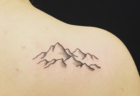 The Misty Mountains Cold, Lord Of The Rings Tattoo, Rings Tattoo, Ink Inspiration, Misty Mountains, Tattoo Minimal, Ring Tattoos, Incredible Tattoos, About Tattoo