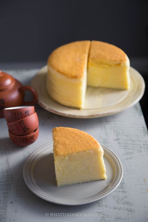 Cheddar Cheesecake, Instant Pot Asian Recipes, Asian Cake, Cotton Cake, Cake 5, Easy Chinese Recipes, Asian Desserts, Cake Roll, Snack Cake