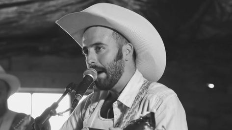 Country Singer Luke Bell Has Died At 32 Luke Bell, Heartfelt Condolences, Dwight Yoakam, Hank Williams Jr, Country Singer, Hank Williams, Willie Nelson, Music City, Country Singers