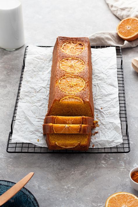 The Easiest Orange Upside-Down Cake #orangecake #turmericcake #upsodedowncake #fallbaking Clementine Upside Down Cake, Upside Down Orange Cake Recipe, Upside Down Orange Cake, Mango Upside Down Cake, Orange Upside Down Cake, Orange Foods, Orange Butter Cake, Orange Cake Recipe, Orange Cake