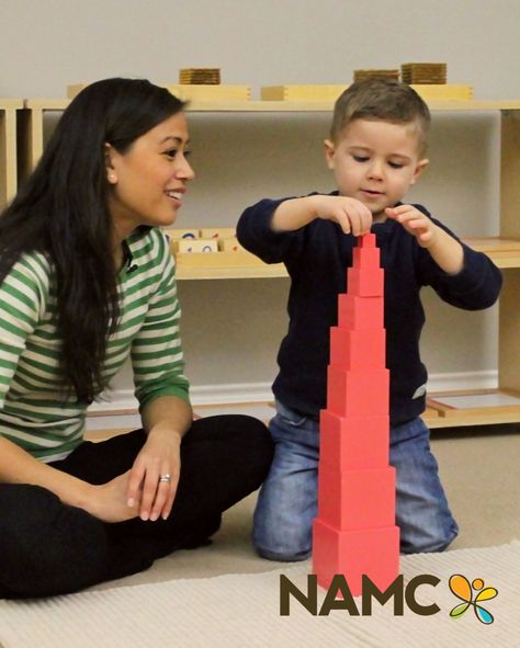 Montessori Teacher Training, Montessori Kindergarten, Montessori Teacher, Teacher And Student, Math Materials, Montessori Math, Preschool Ideas, Child Care, Teacher Training