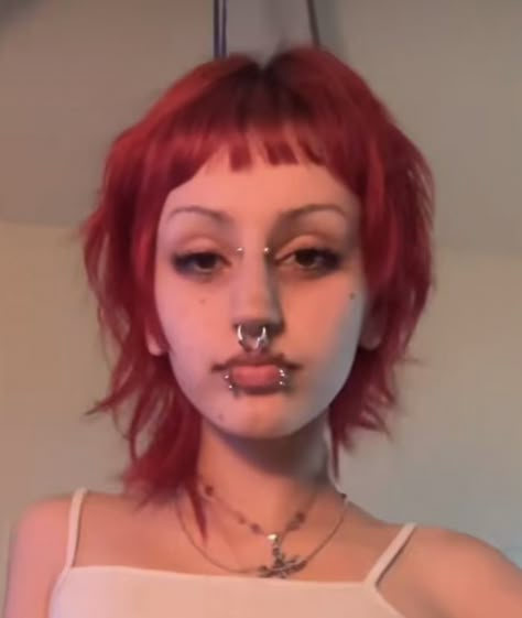 Shaggy Hair With Micro Bangs, Alternative Haircuts Medium With Bangs, Red Hair Micro Bangs, Micro Bangs Red Hair, Shaggy Micro Bangs, Wolfcut With Micro Bangs, Wolf Cut Micro Bangs, Wolf Cut Baby Bangs, Femboy Hair Ideas