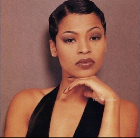 90’s Makeup, 2000s Makeup Looks, 90s Makeup Look, 90s Glam, Nia Long, 90s Makeup, Sanaa Lathan, Outfit Essentials, Vintage Black Glamour