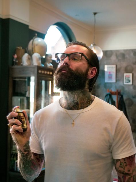 Ricki Hall Style, Ricki Hall, Old School Ink, Tatto Boys, Long Hair Beard, Barbershop Design, Tattoo Clothing, Rockabilly Hair, Hipster Man