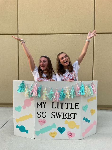 Big little reveal theme: little so sweet! #greek #reveal #sorority #little Little Sister Cheer Posters, Candy Big Little Reveal, Big And Little Reveal Ideas Cheer, Bigs And Littles Ideas, Sorority Reveal Boxes, Big Little Signs, Big Little Poster Ideas, Big Sis Little Sis Reveal Ideas, Trendy Big Little Reveal Themes