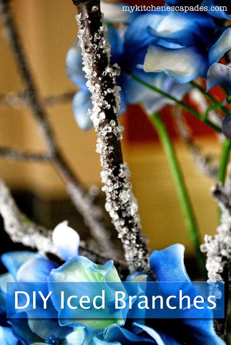 DIY Ice covered branches Iced Branches, Glitter Vases, Gratis Printables, Winter Decorating, Clear Vases, Wedding Projects, Ice Crystals, Photo Transfer, Winter Wonderland Wedding