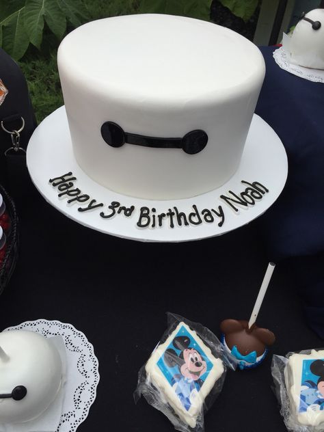 Baymax Cake Baymax Cake, Baymax Birthday, My Son Birthday, Baymax, Dessert Cupcakes, Pirate Party, Big Hero 6, Big Hero, Boy Birthday Parties