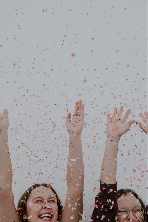 Confetti photo shoot. Throwing confetti photo ideas. New Years Photo Ideas, New Years Photo, Throwing Confetti, Confetti Photos, New Year Photos, Confetti, Photo Shoot, Photo Ideas