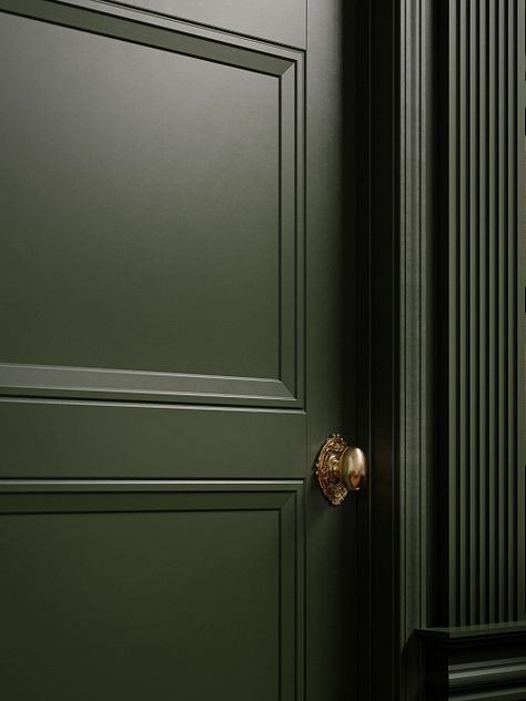 Masonite Residential | Unlocking The Secrets Of The Dark Academia Interior Design Trend Dark Green Interior Doors, Dark Green Door, Dark Academia Interior Design, Academia Interior Design, Dark Green Interior, Academia Interior, Dark Academia Interior, Interior Door Styles, Hollow Core Doors