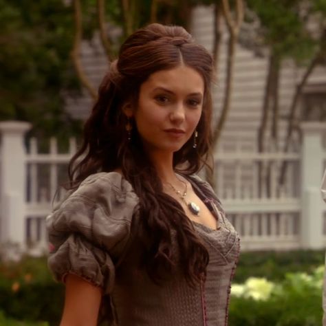 Katerina Petrova, Vampire Diaries Poster, Vampire Diaries Movie, Vampire Diaries Seasons, Vampire Diaries Wallpaper, Vampire Diaries Cast, Katherine Pierce, Caroline Forbes, Stefan Salvatore