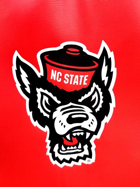 Ncsu Wolfpack, Nc State Wolfpack, Nc State, Wolf Pack, Favorite Team, Wallpapers, Sports, Quick Saves, Art