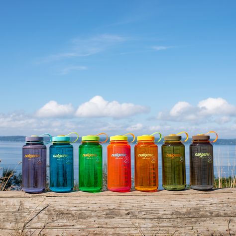 Nalgene Aesthetic, Nalgene Water Bottle Aesthetic, Water Bottle Recycle, Nalgene Water Bottle, Backpack Through Europe, Nalgene Bottle, Gorp Core, Granola Girl Aesthetic, Water Aesthetic