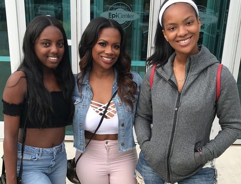 Kandi Burruss' Easter Family Card Blows Fans Away - Her And Todd Tucker's Daughters, Riley Burruss And Kaela Tucker Are Glowing! #KaelaTucker, #KandiBurruss, #RileyBurruss, #ToddTucker celebrityinsider.org #Lifestyle #celebrityinsider #celebritynews #celebrities #celebrity #rumors #gossip Riley Burruss, Kandi Burruss, Sew In Hairstyles, Sew Ins, Family Cards, I Miss Her, Beautiful Family, Celebrity Couples, Black Love