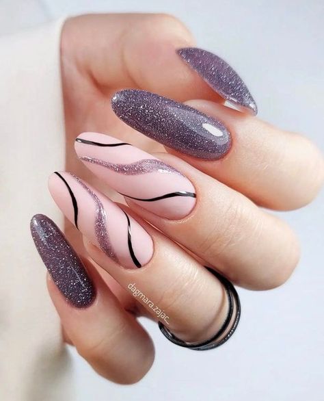 Glitter Nail Ideas, Nails Festive, Nails Star, Paris Nails, Festive Nails, Purple Glitter Nails, Almond Nail Art, Nails Designer, Confetti Nails