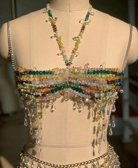 crystal bra top outfit styled jewelry Beaded Top Outfit, Bra Top Outfit, Rave Outfits Diy, Styled Jewelry, Beach Beads, Bead Bra, Crystal Bra, Rave Fits, Mermaid Halloween