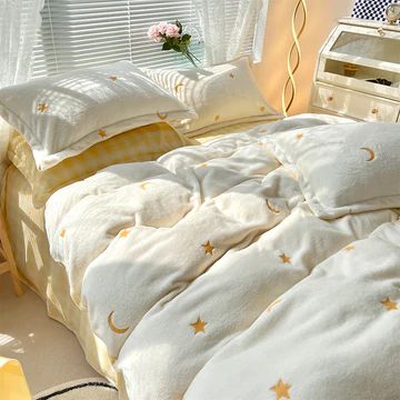 All Products – Page 110 – Pennycrafts Age Dreaming, Bedroom Blankets, Dorm Bedding Sets, Dorm Room Inspiration, Dekorasi Kamar Tidur, Attic Storage, Redecorate Bedroom, Cozy Room Decor, Cute Stars