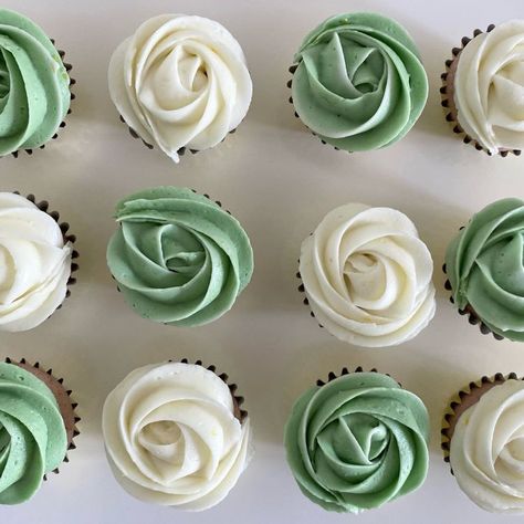 White Cupcakes With Sprinkles, Green Succulent Cupcakes, White Green Cupcakes, Sage Green And White Wedding Cupcakes, Sage Green Wedding Cupcake Ideas, Sage Green Cupcake Ideas, Bridal Shower Cupcakes Sage Green, White And Green Wedding Cupcakes, Sage Green Wedding Cake And Cupcakes