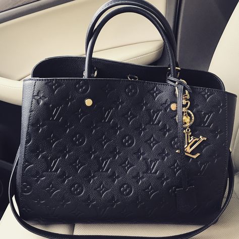 Black Louis Vuitton Bag, Zapatillas Louis Vuitton, Tas Louis Vuitton, Sac Louis Vuitton, Black Louis Vuitton, Cheap Purses, Fall Handbags, Popular Handbags, Louis Vuitton Empreinte