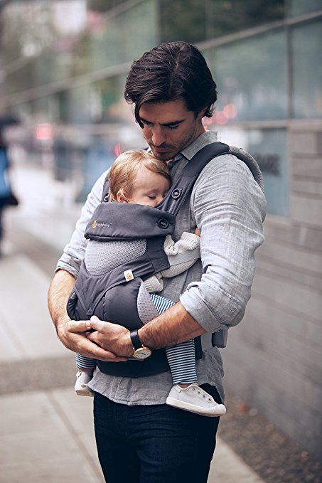 Amazon.com : Ergobaby 360 All Carry Positions Award-Winning Cool Mesh Ergonomic Baby Carrier, Carbon Grey : Baby Ergobaby Carrier, Baby Carrier Wrap, Toddler Carrier, Papa Baby, Ergonomic Baby Carrier, Best Baby Carrier, Baby Blog, Dad Baby, Baby Carriers