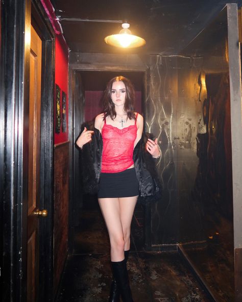 Mini Skirt And Tank Top Outfit, Red Lace Tank Top Outfit, Black Low Rise Mini Skirt Outfit, Black Mini Skirt Red Top Outfit, Black Mini Skirt Concert Outfit, Red Top Black Skirt Outfit, Concert Outfit Leather Skirt, Mini Skirt Club Outfit, Fur Skirt Outfit