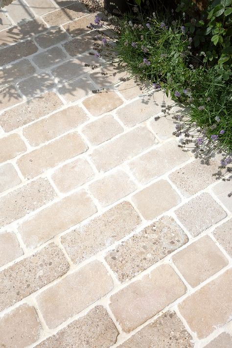 Outdoor Paving | Garden Patio Tiles | Quorn Stone Page 2 Limestone Garden, Quorn Stone, Limestone Patio, Sandstone Paving Slabs, Paving Texture, Backyard Guest Houses, Limestone Pavers, Outdoor Tile, Limestone Paving