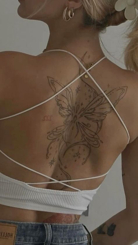 Tatoo Ideas For Girls Back, Huge Butterfly Tattoo, Back Tattoo Women Wing, Back Tatooed Girl Aesthetic, Large Upper Back Tattoo Women, Symbol Spine Tattoo, Back Tattoo Inspo Women, Back Butterfly Tattoo Women, Woman Full Back Tattoo