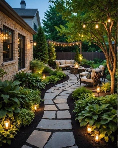 Cute Backyard Ideas, Back Yard Gardens, Backyard With Garden, Back Yard Ideas, Landscaping Ideas For Backyard, Rustic Staircase, Adams Homes, Side Yard Landscaping, Florida Gardening