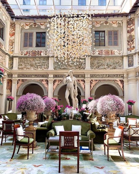 Four Seasons Hotels | Florence #Italy “Whether strolling through the Giardino della Gherardesca, or taking in the ornate architectural details of the lobby, @FSFlorence has a…” Pink Setup, Florence Hotels, Hotel Kuala Lumpur, Lifestyle Website, Most Luxurious Hotels, Gorgeous Bedrooms, Hotel Interior Design, Luxury Boutique Hotel, The Four Seasons