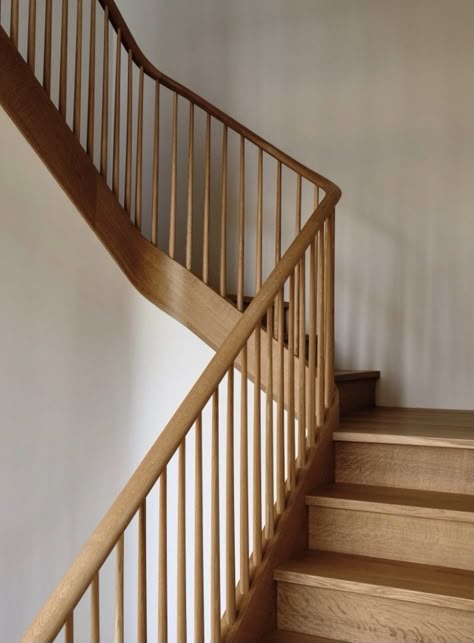 Wooden Stairs Renovation, Midcentury Modern Stair Railings, Simple Wood Stair Railing, Wood Stair Banister, Spindle Ideas Staircase, Wood Stair Risers, Traditional Modern Staircase, Railings For Stairs Wood, All Wood Staircase