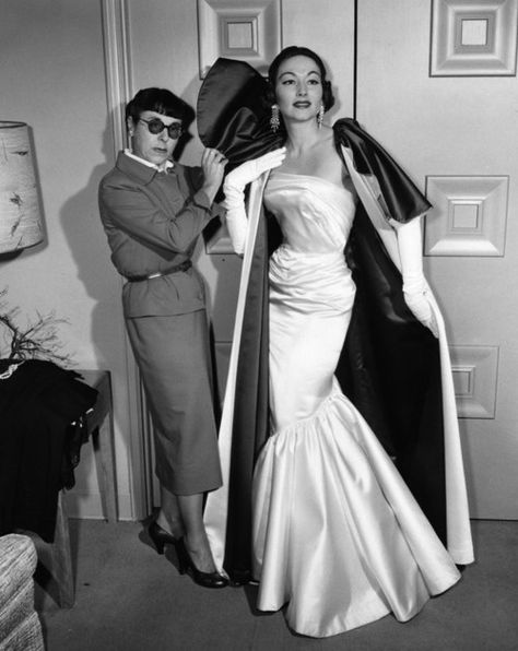 Edith Head Gowns | Edith Head Evening Gown | Edith Head Edith Head Designs, Edith Head Fashion, Edith Head, Hollywood Vintage, Best Costume Design, Hollywood Costume, Glamour Vintage, Romantic Novel, Couture Mode