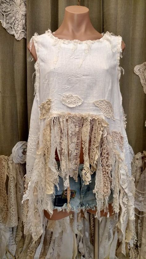 Shabby Chic Outfits, Shabby Chic Clothes, Boho Mode, Boho Styl, Mode Hippie, Sewing Clothes Women, Estilo Hippie, Repurposed Clothing, Altered Couture