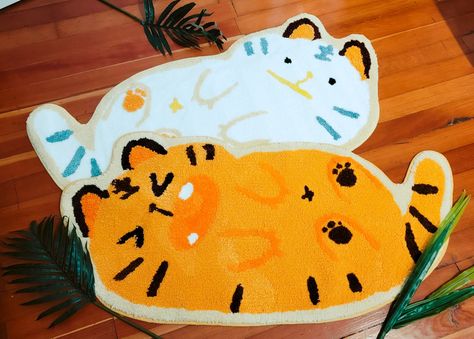 TIGER rugs – ohmonah Yarn Rugs, Yarn Rug, Tiger Rug, Funky Rugs, Posca Art, Punch Needle Embroidery, A Tiger, Rug Art, Polyester Yarn