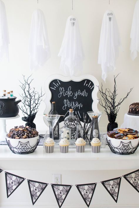 Boochelorette Party Ideas, Boos And Booze Party Decorations, Boochelorette Party, Halloween Shower Ideas, Ghost Birthday Party, Halloween Baby Shower Ideas, Halloween Sleepover, Boo Bash, October Baby Showers