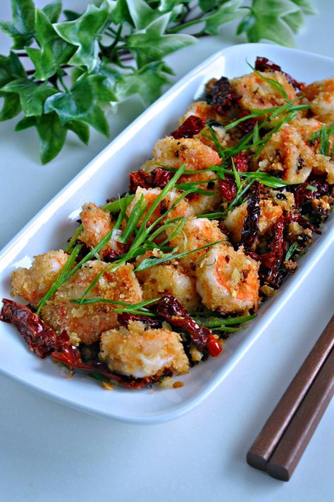 Prawns Appetizers, Chinese Shrimp, Asian Seafood, Prawns Recipe, Chilli Prawns, Prawn Dishes, Food Seafood, Garlic Prawns, Prawn Recipes