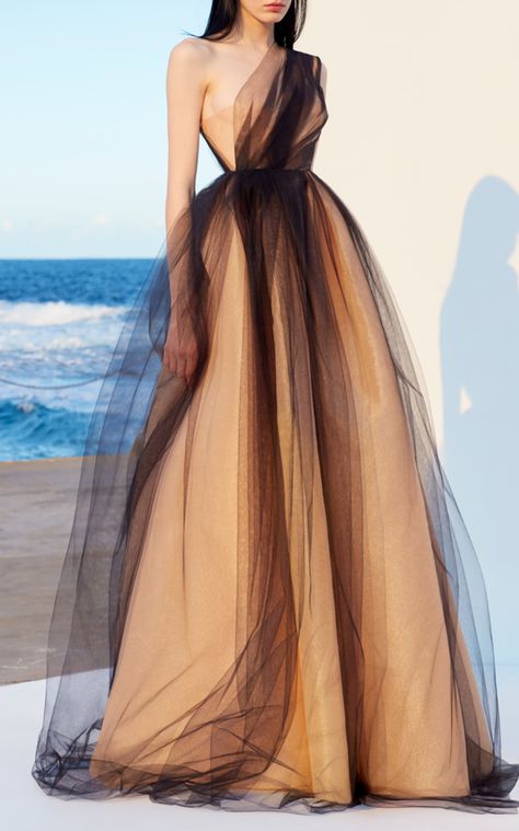 Click product to zoom Alex Perry Dress, Outfit Dinner, 파티 드레스, Outfit Chic, Long Prom Gowns, Alex Perry, One Shoulder Gown, فستان سهرة, Beauty Dress