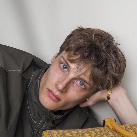 Mens Dark Blonde Hair, Dark Blonde Men, Dark Blonde Hair Men, Dirty Blonde Hair Men, Men Haircut Blonde, Peter Pan Kostüm, Hugh Laughton Scott, Hugh Laughton, Men Blonde Hair