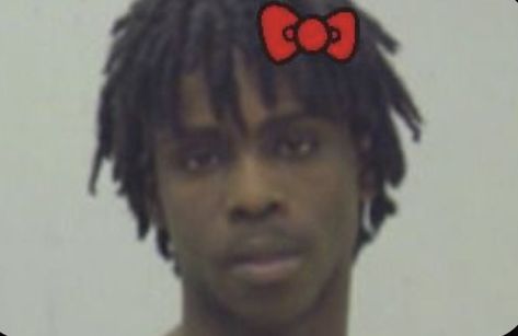 Matching Pfp Rappers, Chief Keef Hello Kitty, Chief Keef Pfp, Sosa Pfp, Glo Girl, 2013 Swag Era, Chief Keef, Rap Aesthetic, Mug Shots