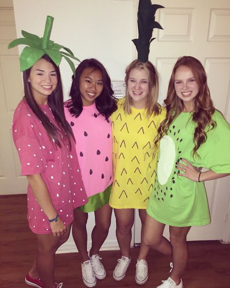 DIY Watermelon Costume | Your Costume Idea for Halloween, Mardi Gras and Carnival Watermelon Costume, Karneval Diy, Black Dress Halloween Costume, Costumes For Teenage Girl, Meme Costume, Fruit Costumes, Black Halloween Costumes, Cute Group Halloween Costumes, Hallowen Ideas