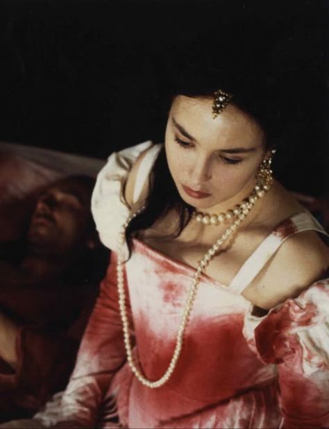 Queen Margot, Isabelle Adjani, Marauders Era, House Of The Dragon, The Dragon, Period, Witch, Queen, Tumblr