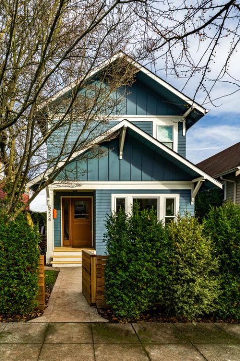 Craftsman Style House Painted Blue Blue Craftsman Exterior, Teal House Exterior, Blue House White Trim, Blue Exterior House Colors, Blue Craftsman, Teal House, Blue Houses, Siding Installation, Bungalow Exterior