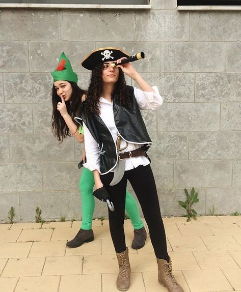 Captain Hook & Peter Pan Costume  #costume Captain Hook Peter Pan, Girl Captain, Captain Hook Costume, Peter Pan Costume, Captain Hook, Peter Parker, Peter Pan, Academic Dress