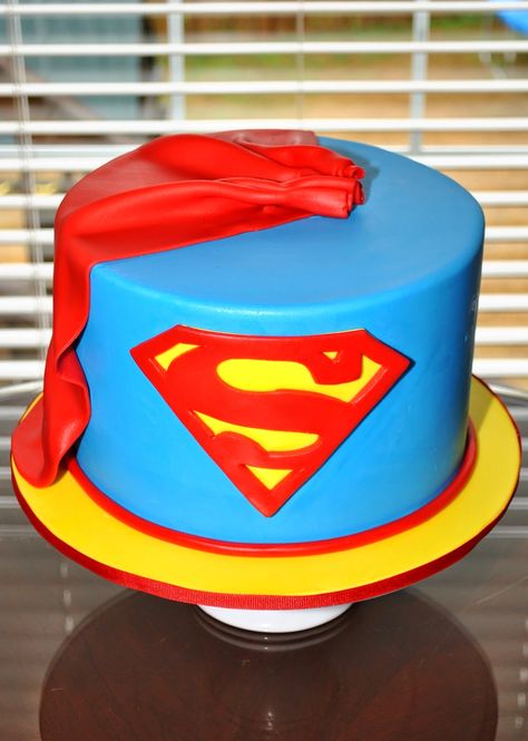 Superman cake Superman Birthday Cake, Superman Cake, Superman Birthday Party, Superman Cakes, Superman Birthday, Superhero Cake, Superhero Birthday Party, Wedding Cakes With Flowers, Themed Cupcakes