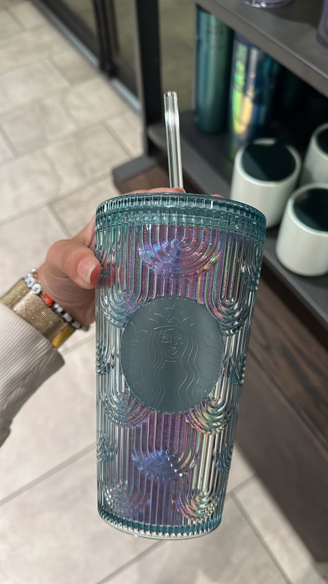 Cute Starbucks Tumbler Cups, Starbucks Cups Aesthetic, Starbucks Cup Aesthetic, Mini Starbucks Cup, Vaso Starbucks, Copo Starbucks, Starbucks Bottles, Starbucks Tumbler Cup, How To Order Starbucks